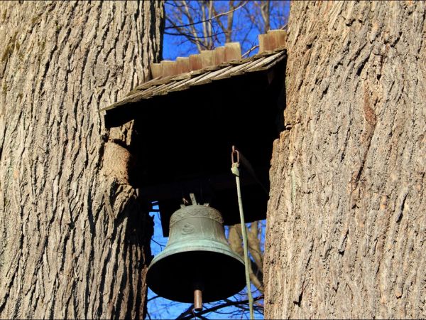 Cerkiew greckokatolicka pw. Pokrow Przeświętej Bogarodzicy w Roztoce gm. Bircza. Zbudowana w 1936 r. Po wojnie cerkiew zmieniono w kościół rzymskokatolicki pw.