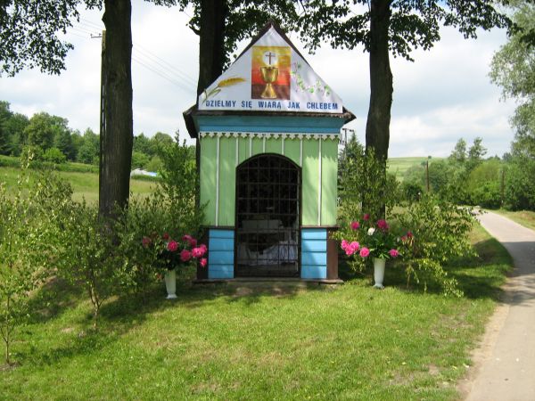 Zabytkowa kapliczka