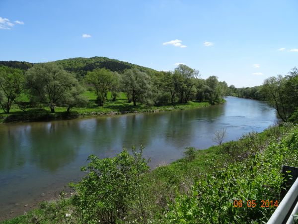 wyżej Las Selpy a za Sanem już co najmniej od 1904r.  działał kamieniołom, za okupacji niemieckiej getto żydowskie było - obóz pracy firmy "Kirchoff", kilka bar