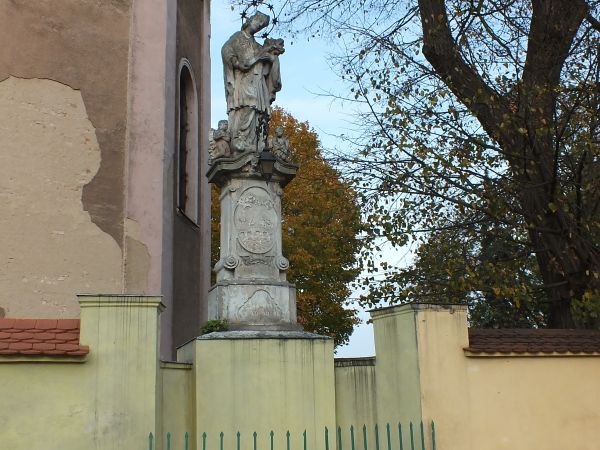 statua  Św.Jana Nepomucena