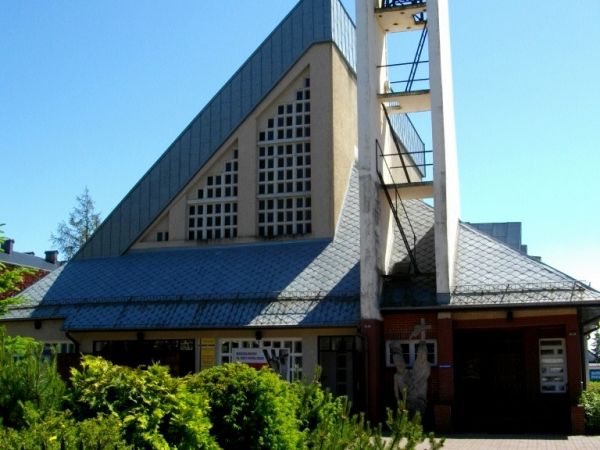 Kościół p.w Matki Boskiej wspomożenia Wiernych w Dźwirzynie
Jolanta Stolarska