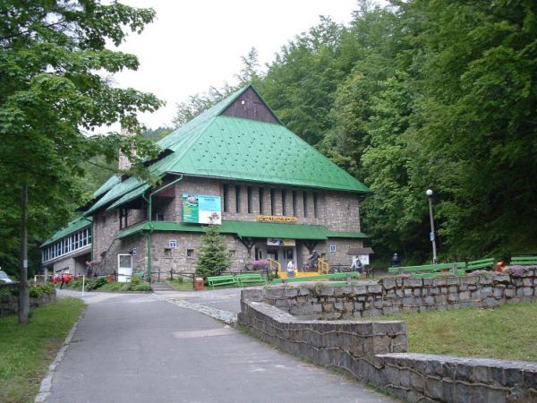 Dolna stacja kolejki na Szyndzielnię