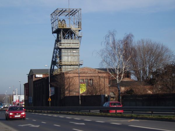 Szyb Wschodni KWK Kleofas.
W listopadzie 2009 roku.