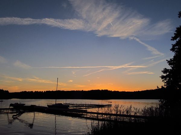 Zachód słońca nad jeziorem Wdzydze