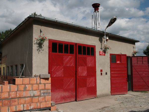 REMIZA  STRAŻACKA  PRZED  ROZBUDOWĄ