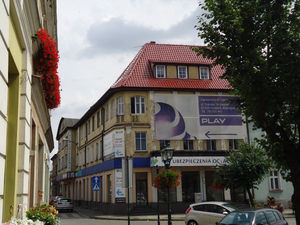 Stary Rynek 22- Kamienica z 1912 (daw. Hotel i Restauracja POD KORONĄ , po I wojnie światowej, Hotel, Restauracja i Kino JAROSZA