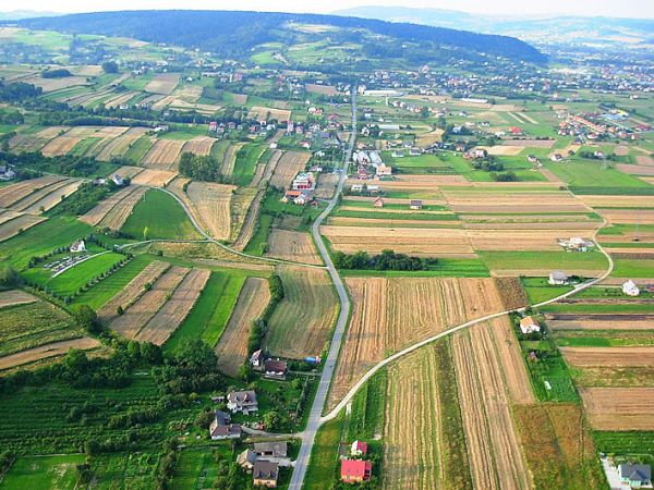 Panorama Niskowej i Biczyc Dolnych.