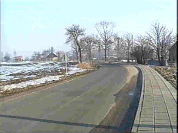 Droga przez wieś - rok 2003