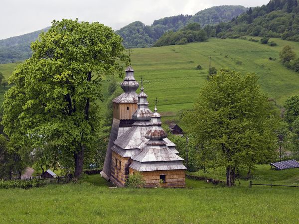 Dubne. Cerkiew greckokatolicka pw. św. Michała Archanioła z 1863 r