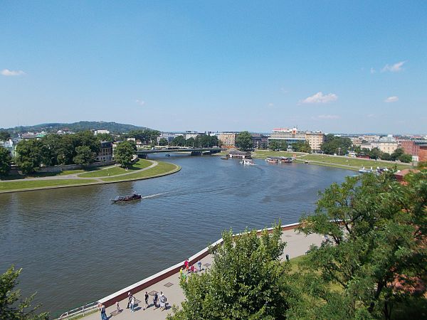 Widok na Dębniki ,Kopiec Kościuszki i zakole Wisły- a gdzie robiono zdjęcie ? -nie powiem  B-) .