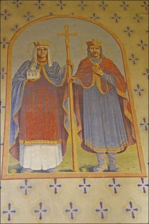 Murowana cerkiew p.w. Opieki NMP . Zbudowana w 1913 r. Wewnątrz cenna polichromia. W latach 1947-71 - magazyn. Obecnie opuszczona i zaniedbana.