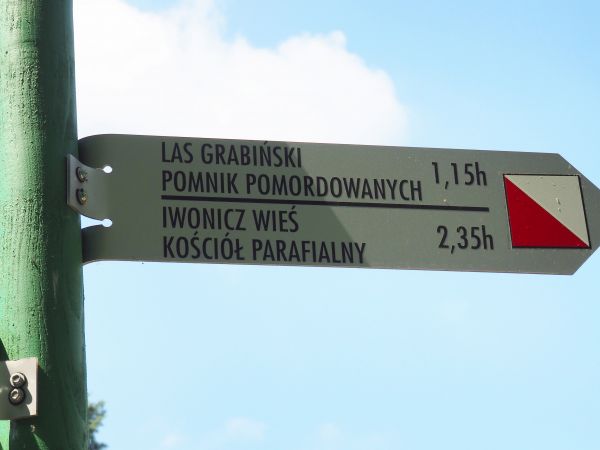 na g. Winiarska - 528m npm, tu można dojść od Bełkotki względnie serpentynami - drogą obok sanatoriów : "Sanvit", "Górnik", KRUS - kiedyś "Mors", "Wisła" - tu j