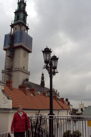 pośród obiektów zespołu klasztornego na Jasnej Górze.