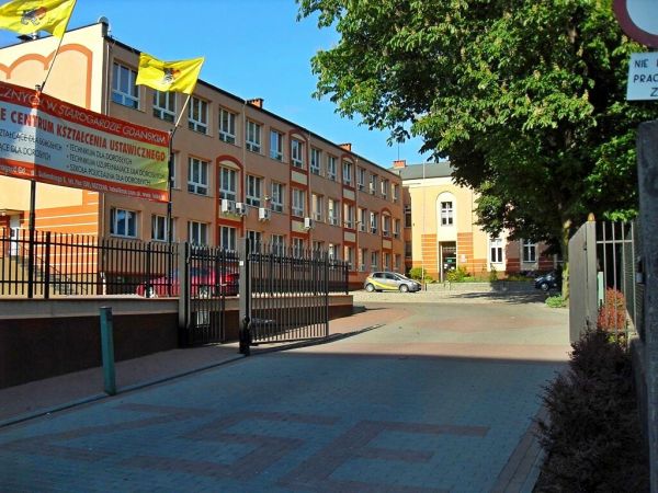 To Zespół Szkół Ekonomicznych - inaczej Starogardzki Ekonomik.