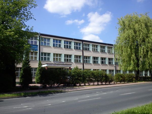 Mysłowice-Zespół Szkół Ponadgimnazjalnych nr 1 im. gen. Jerzego Ziętka.