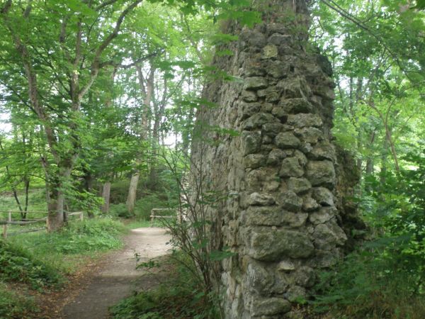 Fragment murów obwodowych