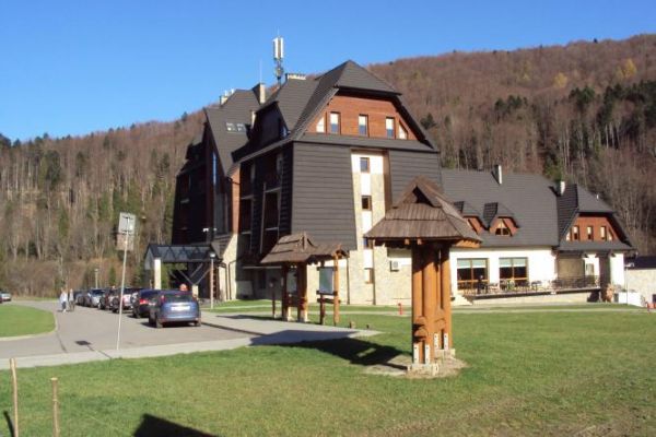Centrum Promocji Leśnictwa - ale i hotel, gastronomia.