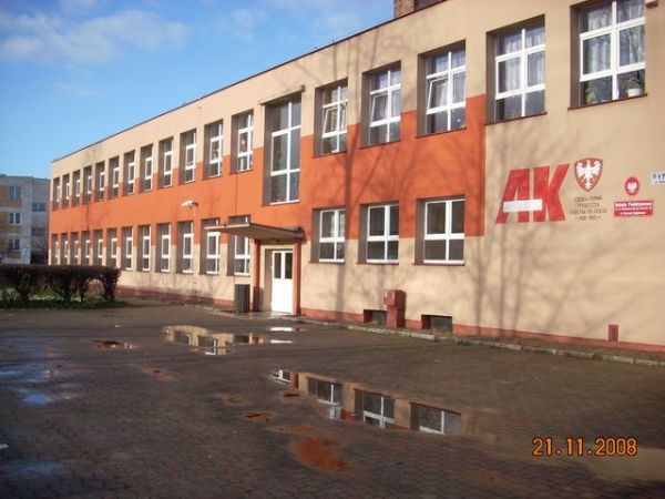 Szkoła Podstawowa w Czarnej Dąbrówce