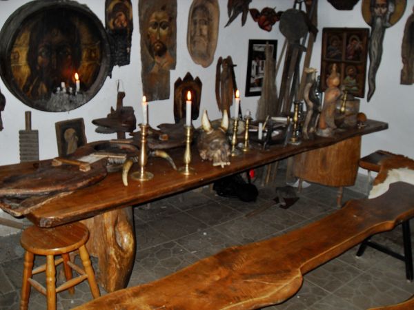 Wspaniała galeria Pana Zdzisława Pękalskiego w Hoczwi - a to już w centrum czyli w piwnicy, gdzie cuda dla oka i jeszcze większe dla ucha.