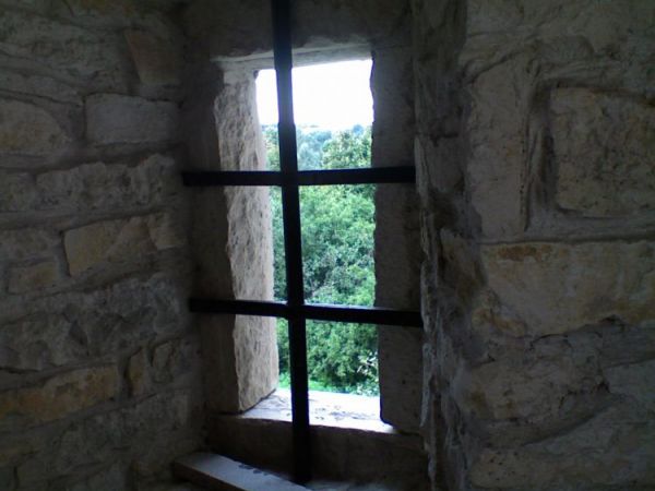 Okno w zamku w Bobolicach