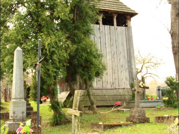 Cerkiew Wniebowstąpienia Pańskiego w Kruhelu Wielkim . Jest jedną z najstarszych cerkwi w Polsce. Wybudowana na pewno przed 1630 rokiem.