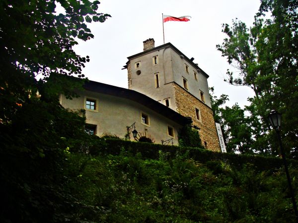 Korzkiew – wieś w Polsce położona w województwie małopolskim, w powiecie krakowskim, w gminie Zielonki, 12 km na północ od Krakowa. Przez wieś przepływa Potok K