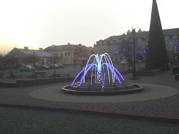 Fontanna i kamieniczki wokół Ratusza