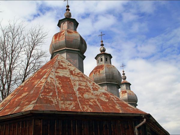 Cerkiew św. Paraskewy  – drewniana parafialna cerkiew greckokatolicka, znajdująca się w Lipie, w gminie Bircza, w powiecie przemyskim . Cerkiew została zbudowan