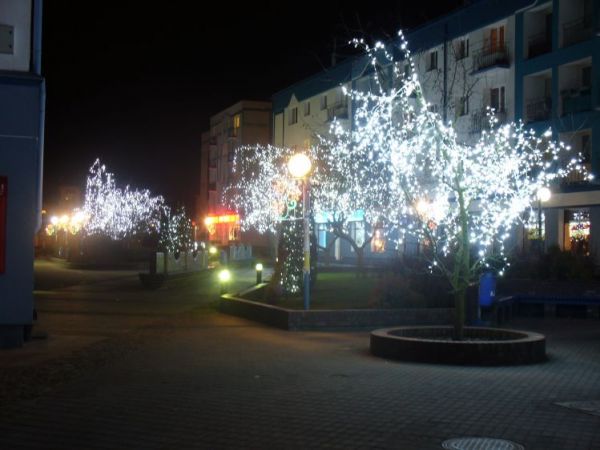 Ulica Śródmiejska nocą