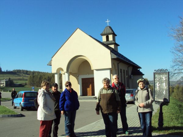 przed kaplicą cmentarną - przedpogrzebową. Poświęcenia dokonał Ks.Biskup Marian Rojek  8 lipca 2010r. w dzień wspomnienia św. Jana z Dukli - Patrona Archidiecez