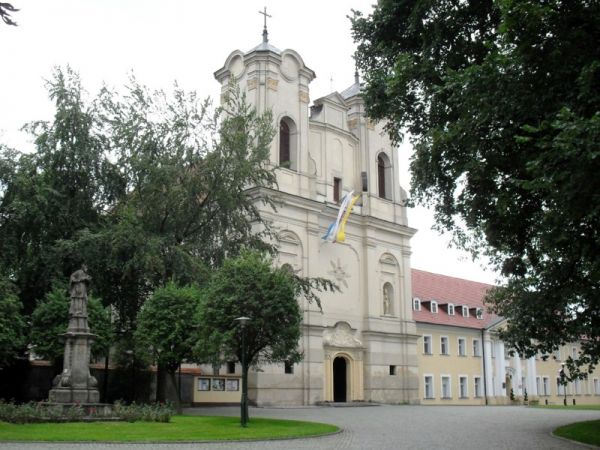 Opactwo pocysterskie w Obrze - kościół NMP i św. Jakuba Apostoła oraz klasztor