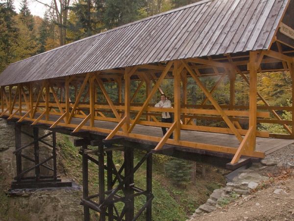 Most nad Głębokim Jarem-Życzanów