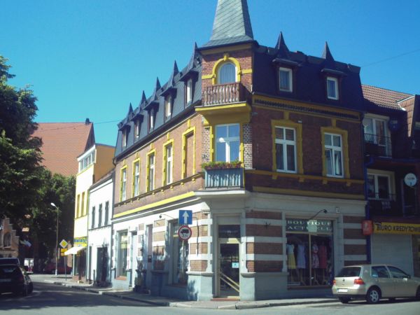 Róg ul. Młynarskiej i ul. Gdańskiej.
