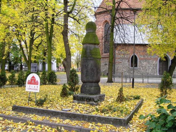 Romański słup drogowy