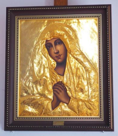 Obraz Matki Bożej - w ołtarzu kaplicy pałacowej.