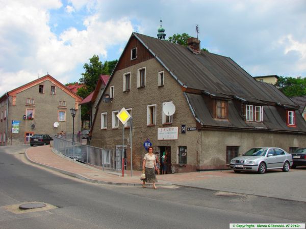 Szczytna  ul. Wolności 14