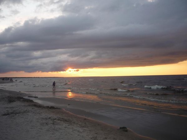 Jantar. Zachód słońca.