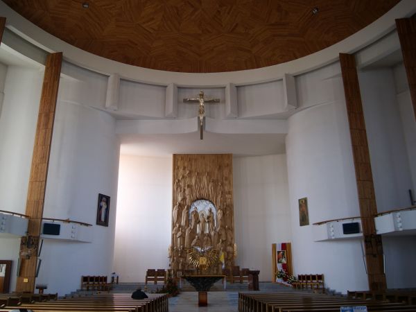 Sanktuarium Najswiętszej Rodziny w N.Bieżanowie