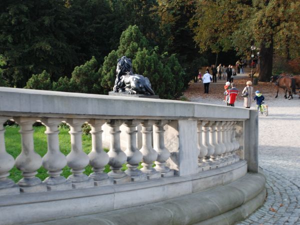 Wyjscie z zamku na park