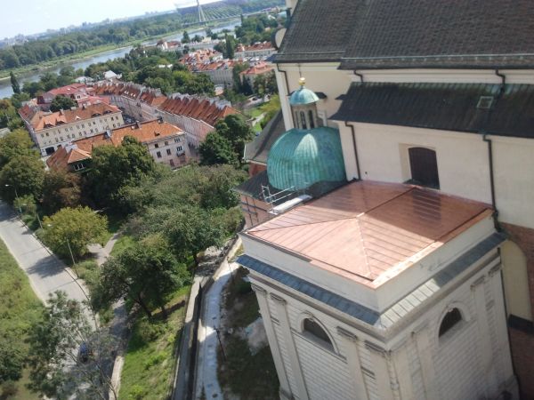 Widok z tarasu widokowego na dzwonnicy kościoła św. Anny