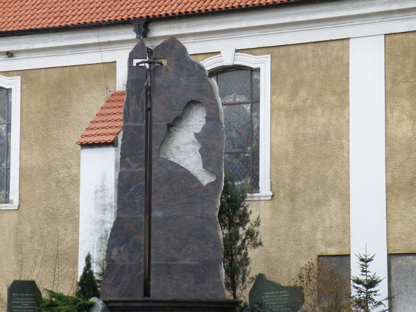 Pomnik JP II
nie sztampowy i to jest to