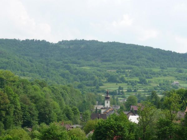 Harbutowice. Widok na Szklaną Górę.