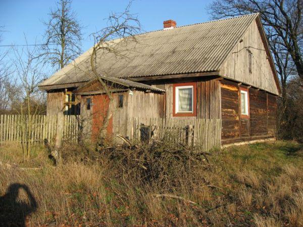 Dom liczączy ponad 100 lat w m. Karsznie
