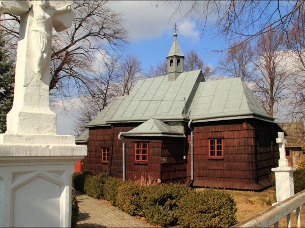 Kościół p.w. Przemienienia Pańskiego d. cerkiew greckokatolicka. Rok budowy 1683 r.  Przebudowany w 1865 r.