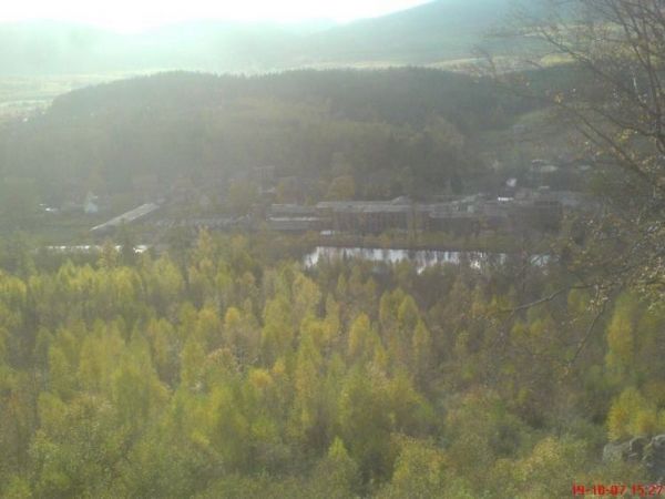 Widok zakładu ze skałki