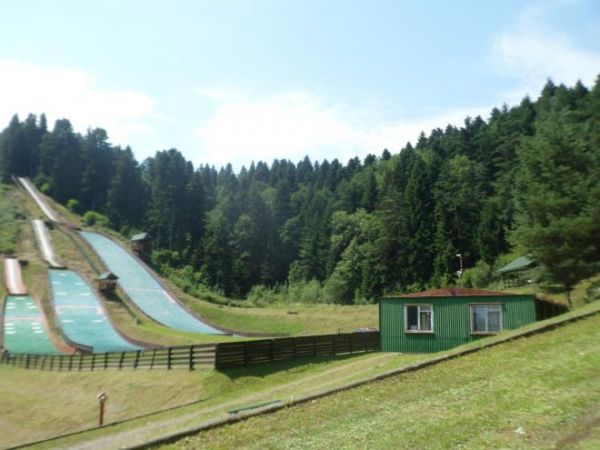 Na Zakuciu - skocznie narciarskie, kuźnia talentów.