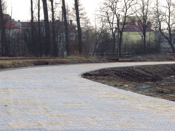 Budowa nowej drogi dojazdowej do zakładu płyt pilśniowych STEICO