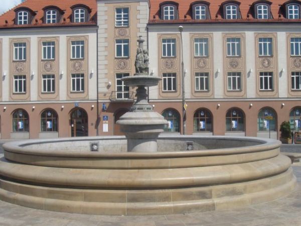 Fontanna przy Ratuszu.