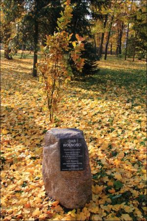 Klasztor i park  ss. Niepokalanek na Głębokiej.