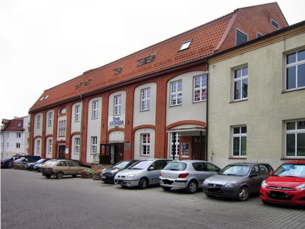 Kętrzyn-Kino Gwiazda,ul.Sikorskiego.Budynek po remoncie. 2014-09-05